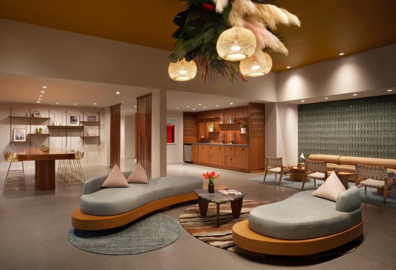 Flamingo & Sonoma, Tapestry By Hilton