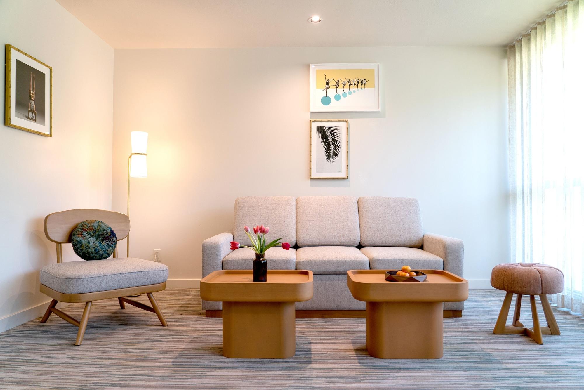 Flamingo & Sonoma, Tapestry By Hilton Resort