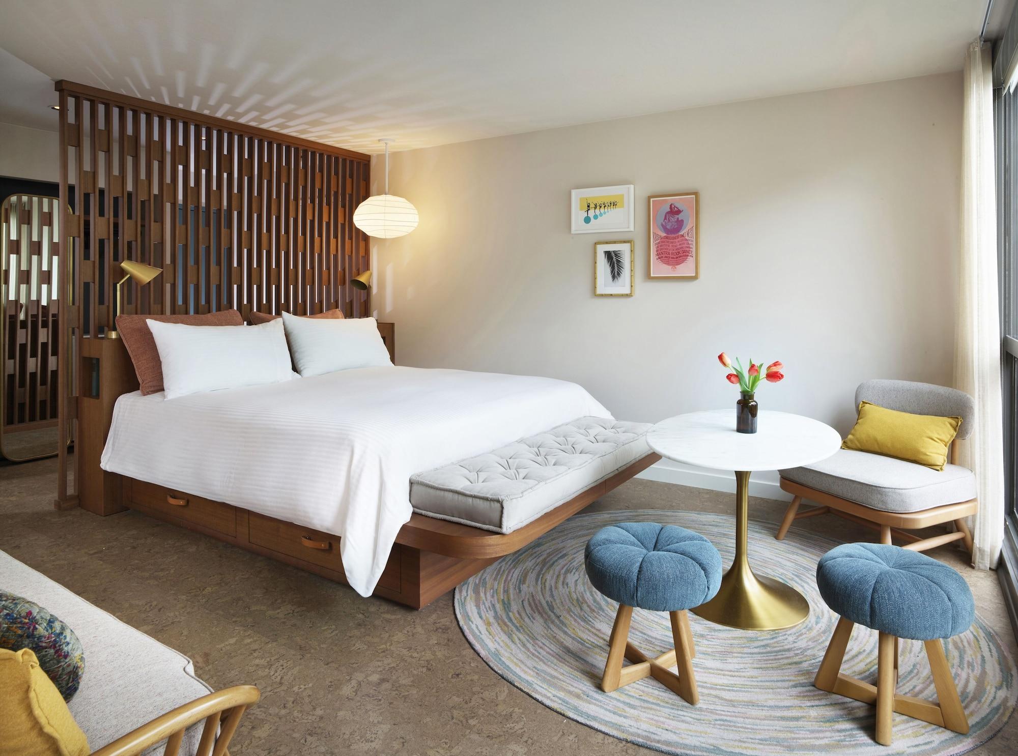 Flamingo & Sonoma, Tapestry By Hilton Resort