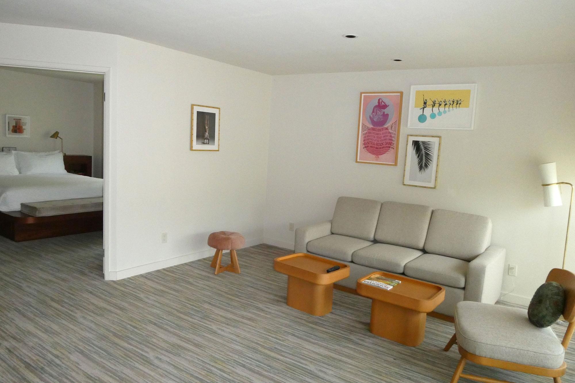 Flamingo & Sonoma, Tapestry By Hilton