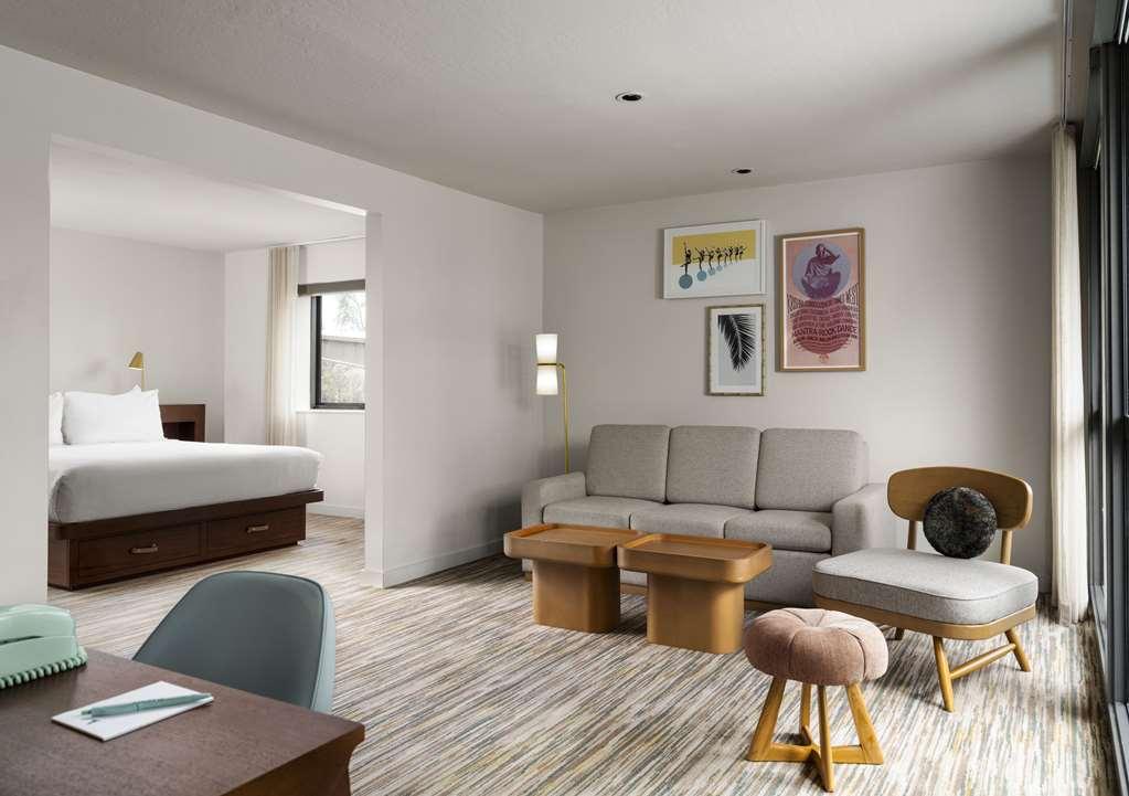 Resort Flamingo & Sonoma, Tapestry By Hilton Santa Rosa