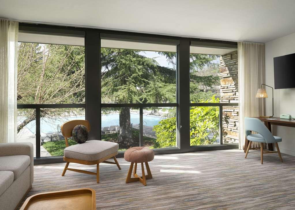 Flamingo & Sonoma, Tapestry By Hilton Resort